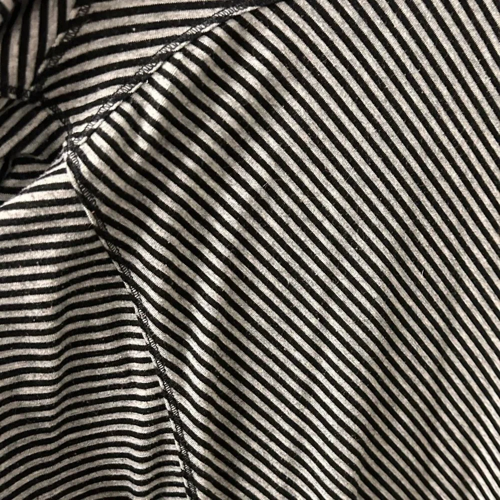 Columbia Black and gray Striped quarter zip